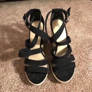 Black Strappy Straw Wedges